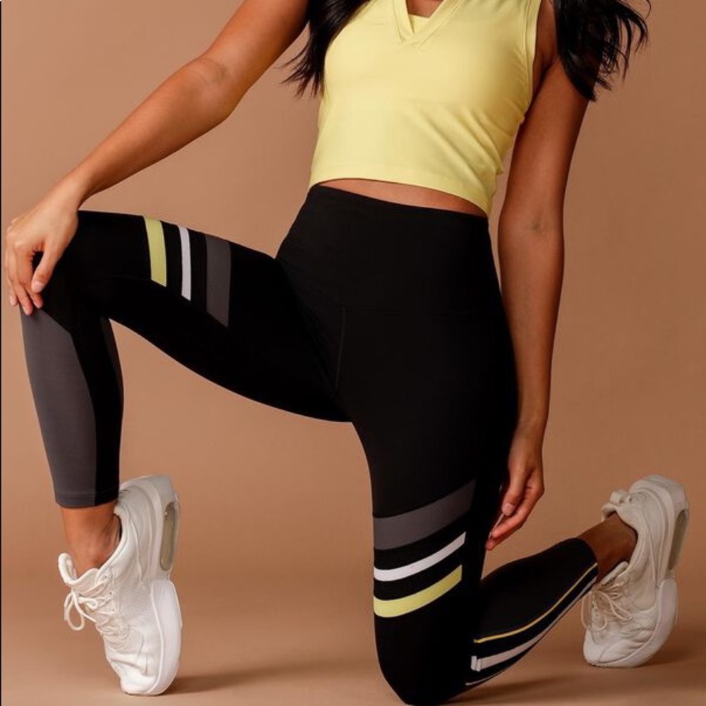 NWT Lorna Jane Ankle Biter Tights Small